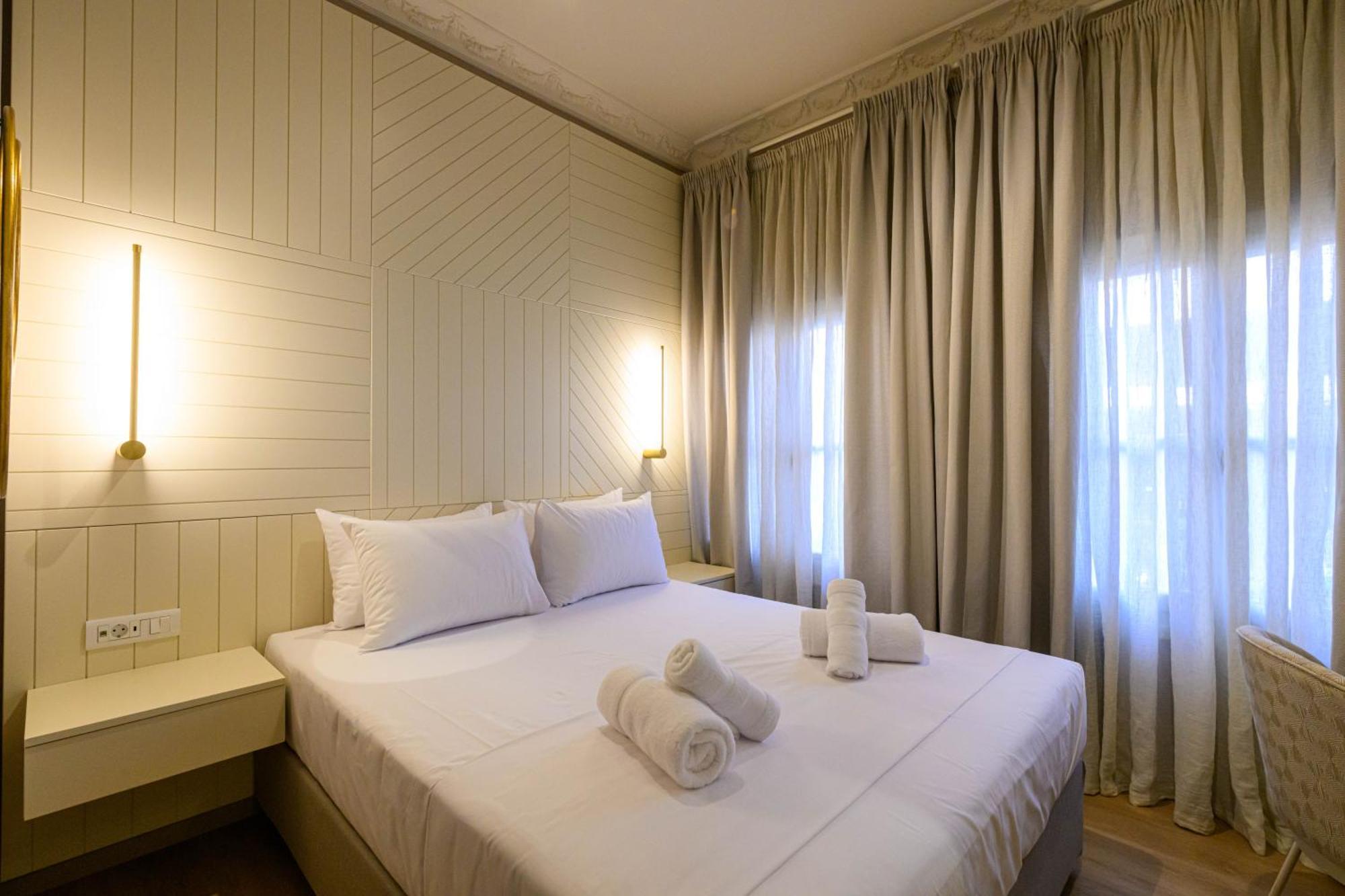 Blueblood - The Rooms Kalamata Exterior foto