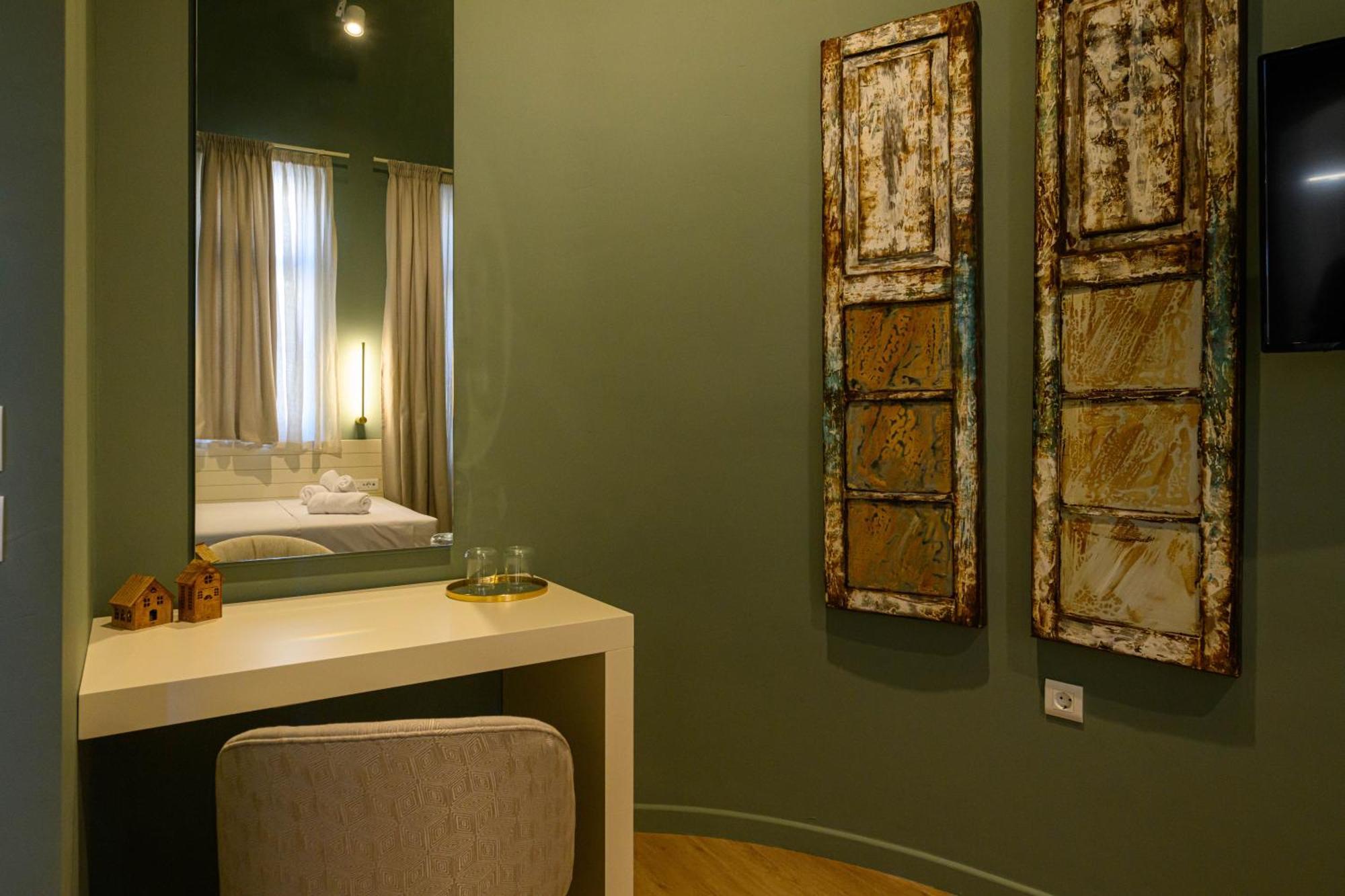 Blueblood - The Rooms Kalamata Exterior foto