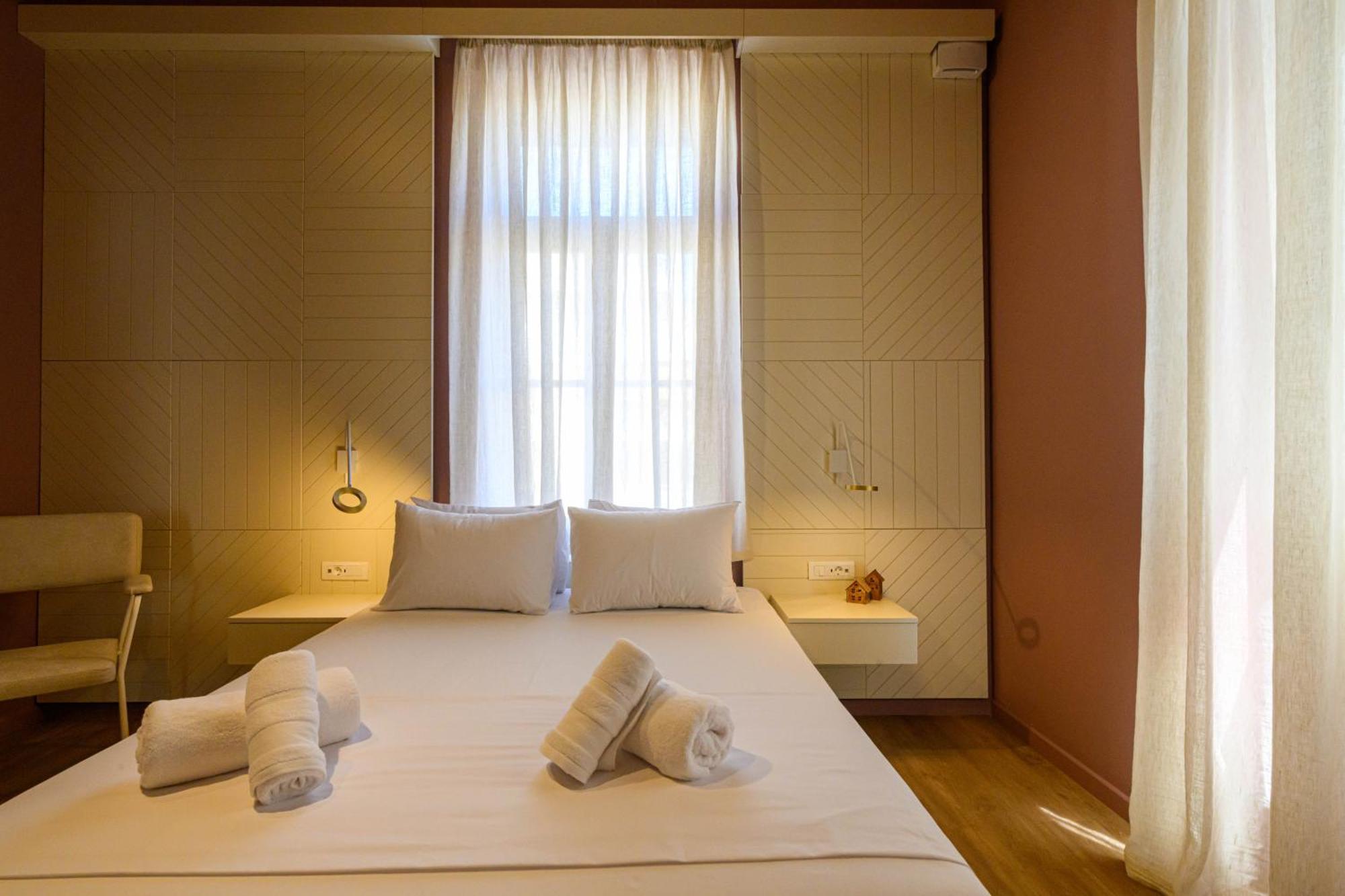 Blueblood - The Rooms Kalamata Exterior foto