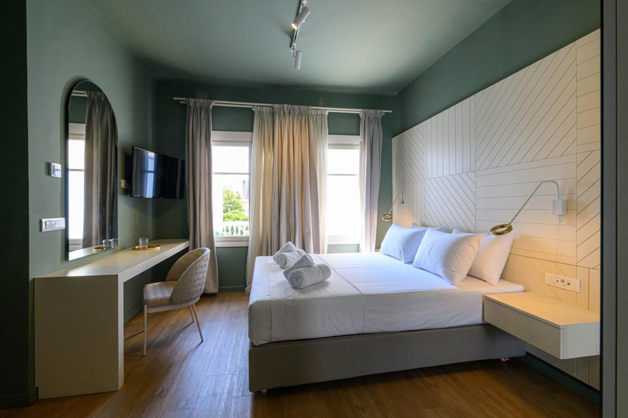 Blueblood - The Rooms Kalamata Exterior foto